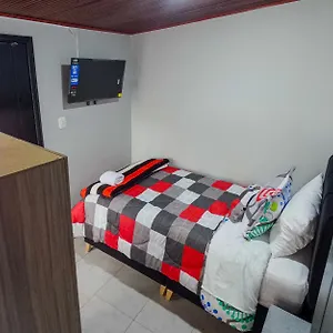 Pensión La Kzona - Hab Individual, Bogotá